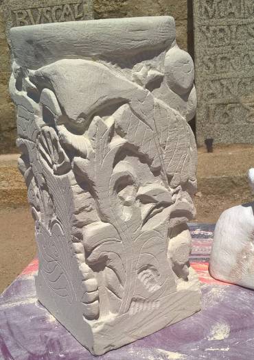 Sculpture en pierre de St Leu