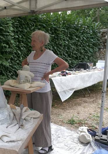 Monique en stage de sculpture
