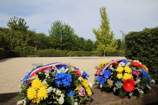 Gerbes de fleurs - Commemoration