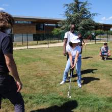 Evadez-vous cet été • Les jeunes de Cap Ados s'initie au golf ! 