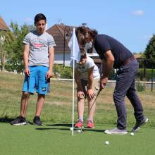 Evadez-vous cet été • Les jeunes de Cap Ados s'initie au golf ! 