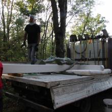 Pose de la Croix et de son Christ à la Croix du Bois