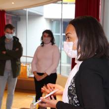 Distribution des boîtes de chocolats aux seniors de plus de 70 ans