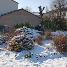 Magny-les-Hameaux sous un léger manteau blanc