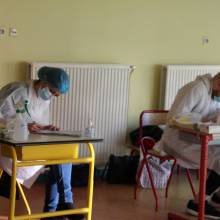 Tests salivaires au Groupe scolaire Saint-Exupéry