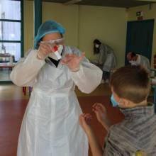 Tests salivaires au Groupe scolaire Saint-Exupéry