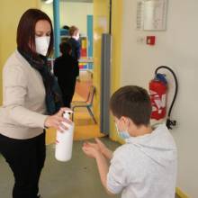 Tests salivaires au Groupe scolaire Saint-Exupéry