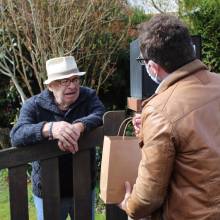 Distribution à domicile des colis gourmands des + 80 ans