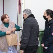 Distribution à domicile des colis gourmands des + 80 ans