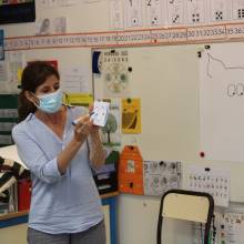 Lirenval : visite de l’illustratrice Marianne Barcilon à l'école Corot
