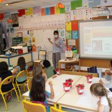 Lirenval : visite de l’illustratrice Marianne Barcilon à l'école Corot