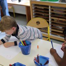Lirenval : visite de l’illustratrice Marianne Barcilon à l'école Corot