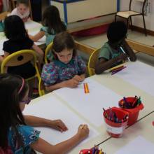 Lirenval : visite de l’illustratrice Marianne Barcilon à l'école Corot