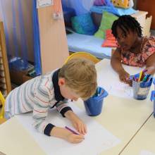 Lirenval : visite de l’illustratrice Marianne Barcilon à l'école Corot