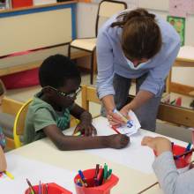 Lirenval : visite de l’illustratrice Marianne Barcilon à l'école Corot