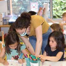 Lirenval : visite de l’illustratrice Marianne Barcilon à l'école Corot