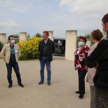 Passage du  jury départemental des trophées yvelinois 2021 sur la thématique des cimetières naturels 