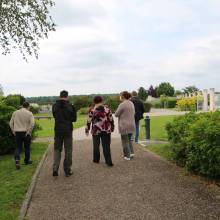 Passage du  jury départemental des trophées yvelinois 2021 sur la thématique des cimetières naturels 