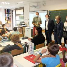 Remise des gourdes dans les écoles