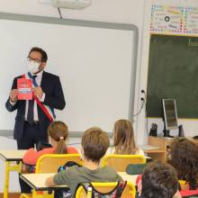 Mardi 9 novembre 2021, remise du passeport du civisme aux élèves de CM2 (Ecole Albert Samain) : s’engager au service des autres, pour le monde que nous voulons ! 