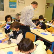 Liberté, j’écris ton nom ! Atelier artistique avec Franck Legendre Classe de CM2 Ecole Saint Exupéry