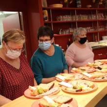 Riton la manivelle et Philippe Luez à l'occasion de la commémoration de la commune