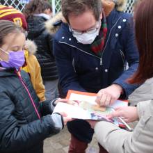 Distribution de chocolats