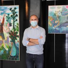 Chat alors ! Une exposition lumineuse en cours d'installation