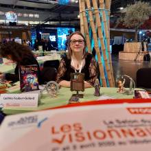 Au détour d'une allée, nous avons d'ailleurs rencontré une ex-magnycoise, Laëtitia Faubert-Galand, qui présentait sa fiction Wess Fairy.