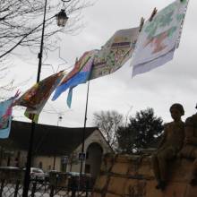 La grande lessive : manifestation d’art participatif (Corot/Samain)