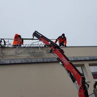 Installation des illuminations de fin d'année